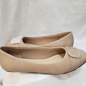 It's OK Nude Flats